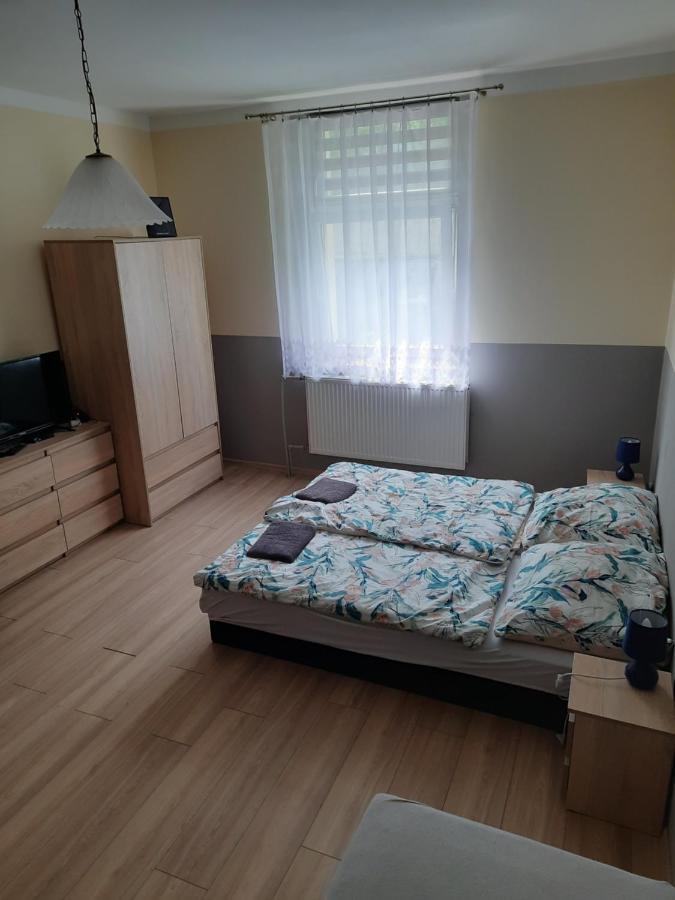 Gosciniec W Starym Mlynie Hotel Biala Prudnicka Luaran gambar