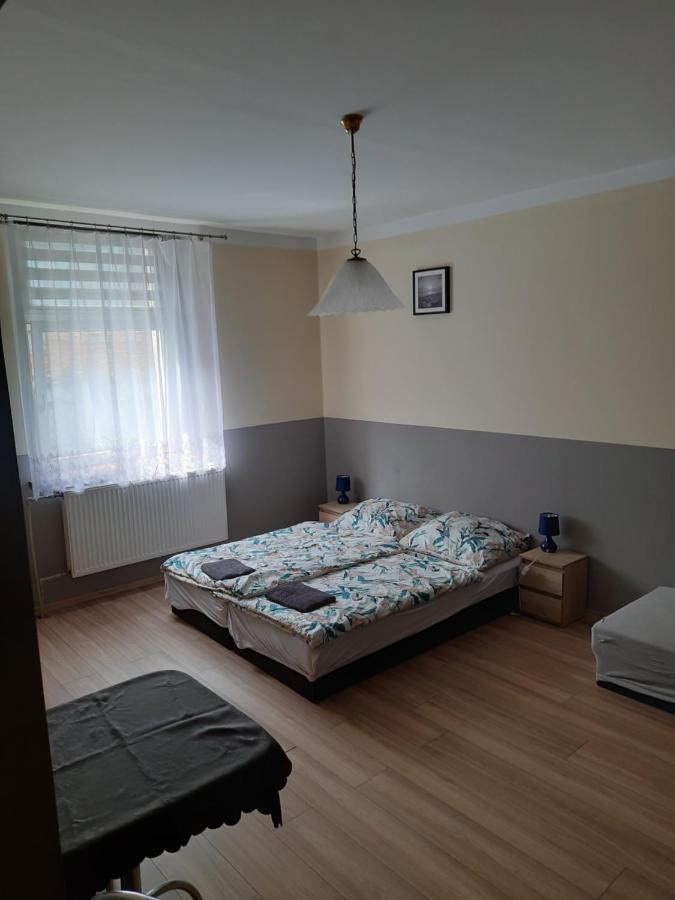 Gosciniec W Starym Mlynie Hotel Biala Prudnicka Luaran gambar