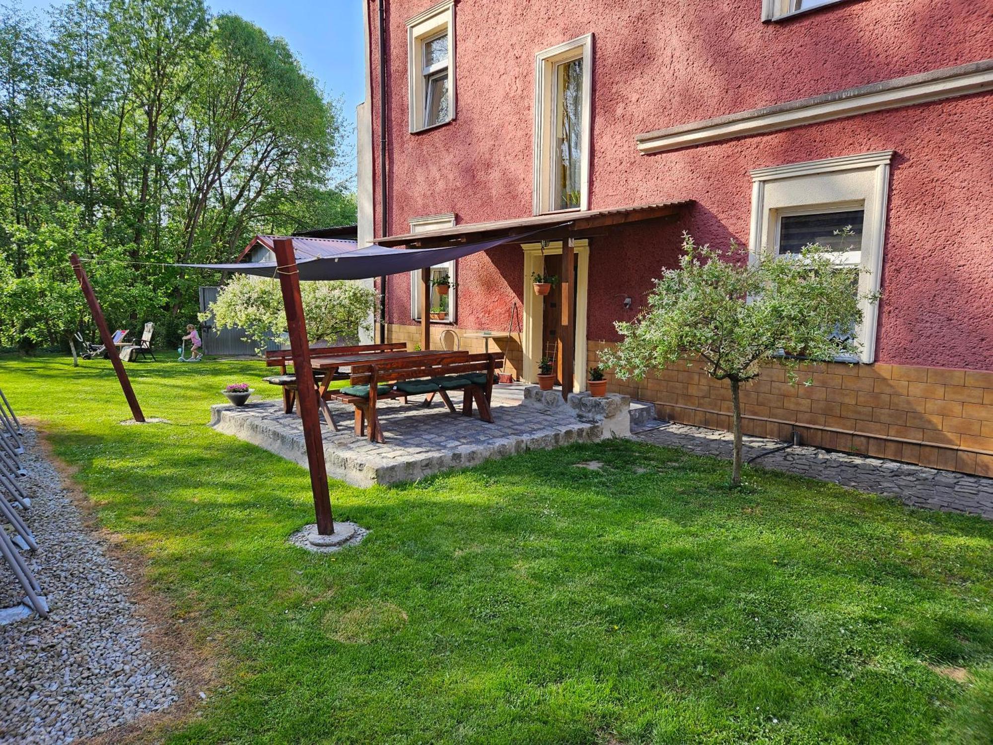 Gosciniec W Starym Mlynie Hotel Biala Prudnicka Luaran gambar